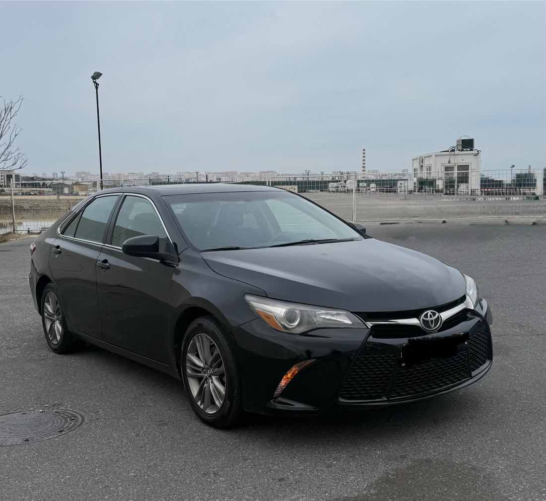 TOYOTA CAMRY 2017
